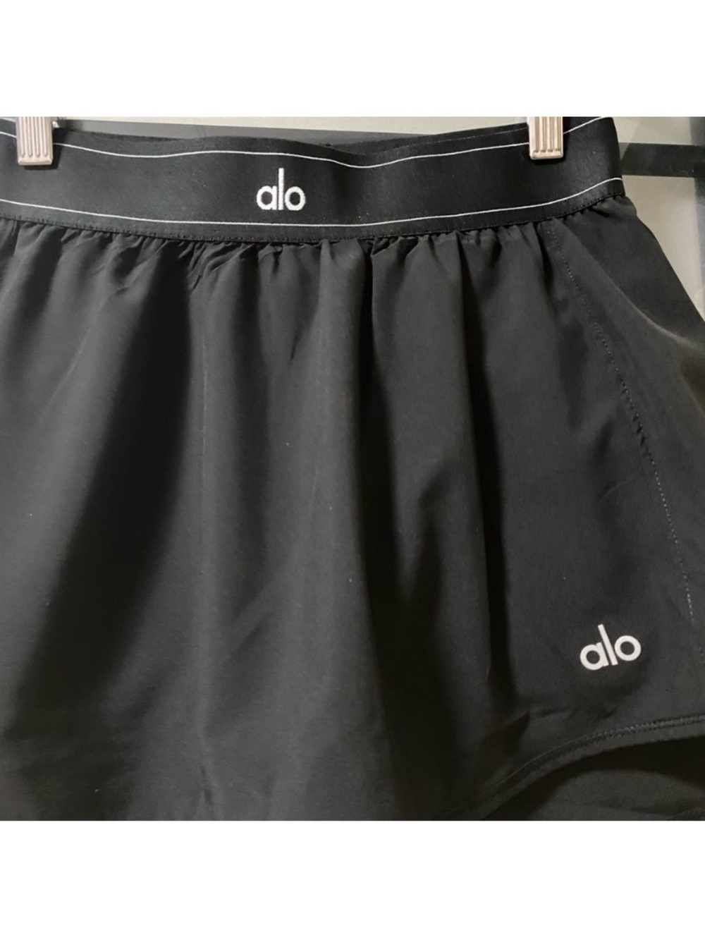 ALO Yoga Black Mini Skirt with Logo Waistband